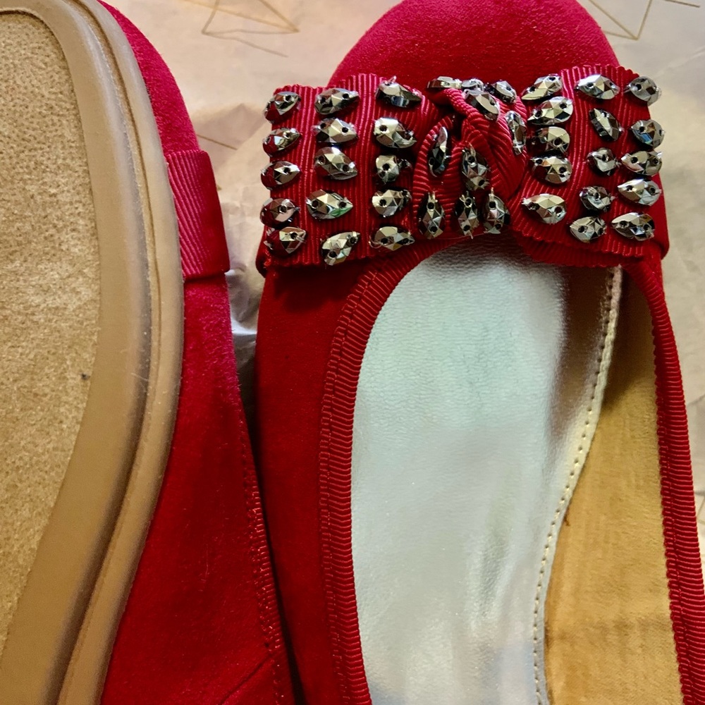 ALFANI suede burgundy flat - BRAND NEW